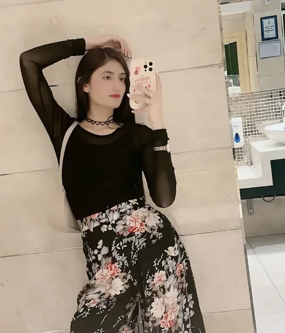 Bangalore  escort girls, hot call girl,  escort girl Bangalore , VIP call girl , Teen Sexy Girl - Primary